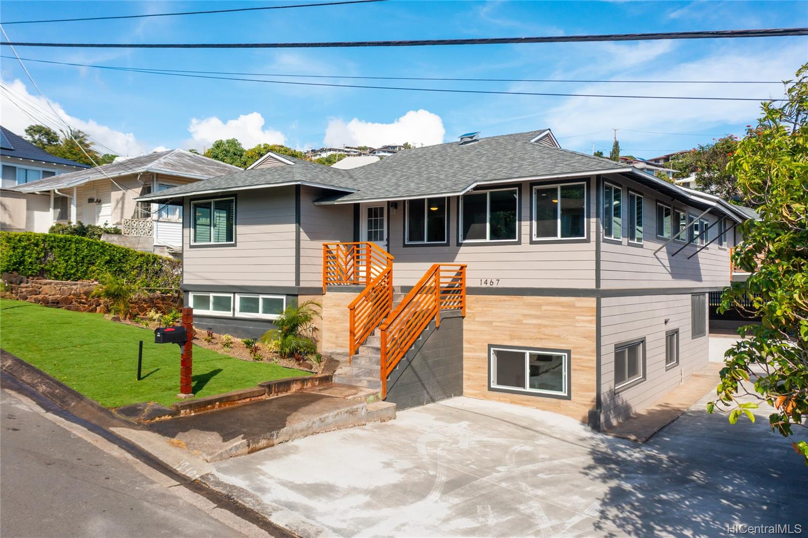 1467 Frank Street Honolulu, HI 96816