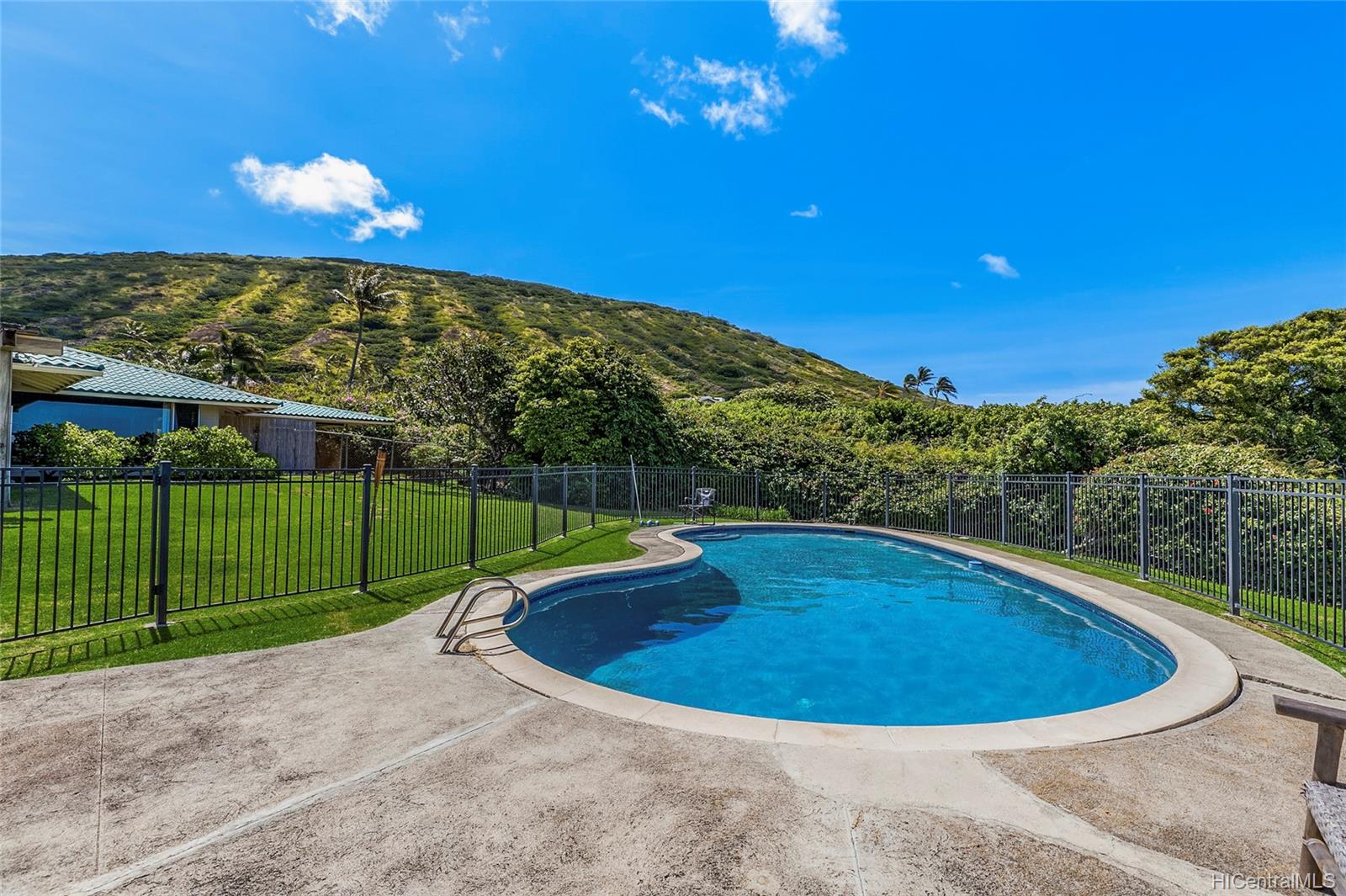 500 Portlock Road Honolulu, HI 96825