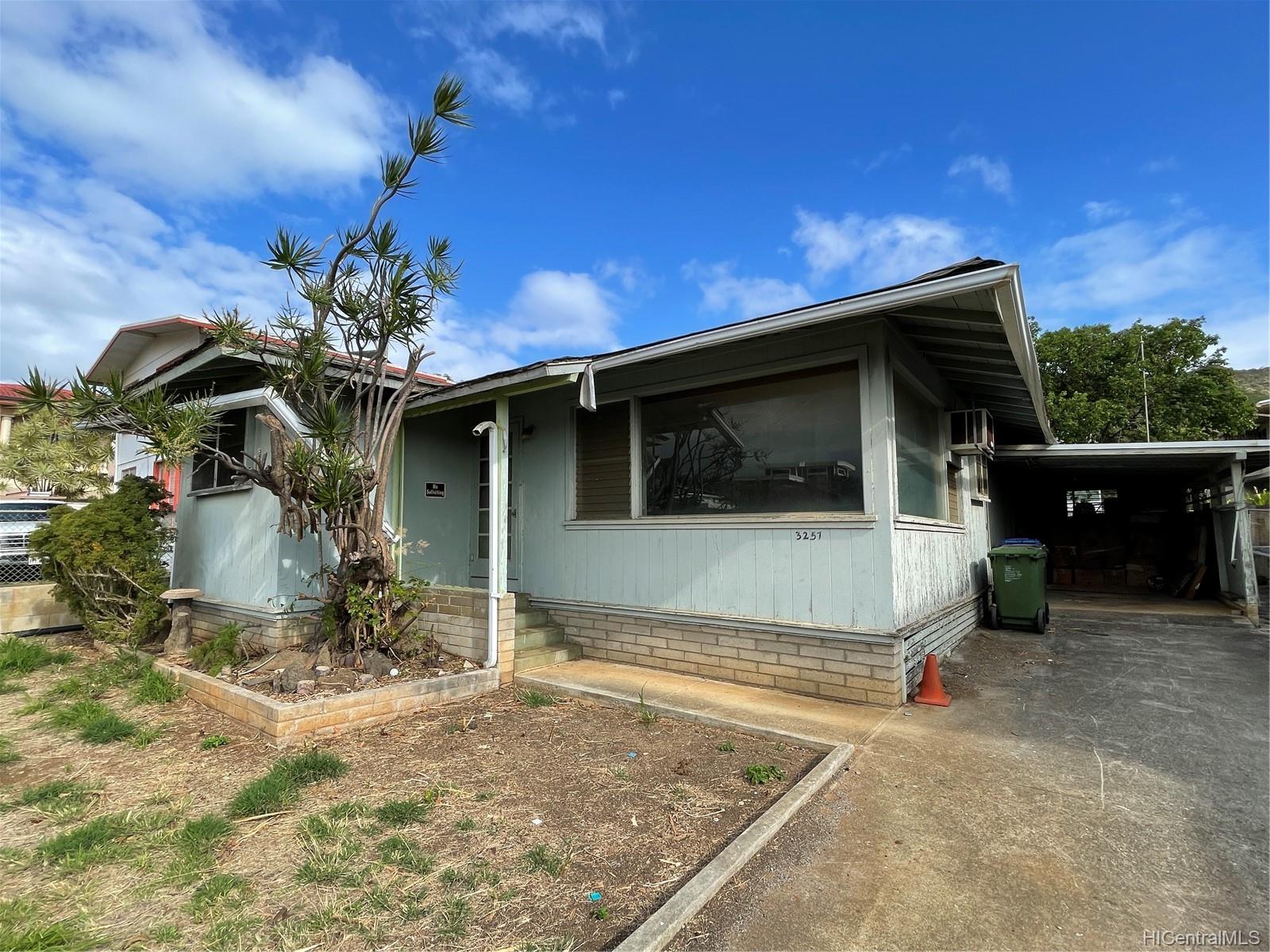 3257 Makini Street Honolulu, HI 96815