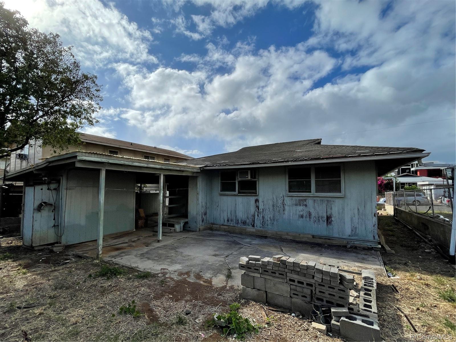 3257 Makini Street Honolulu, HI 96815