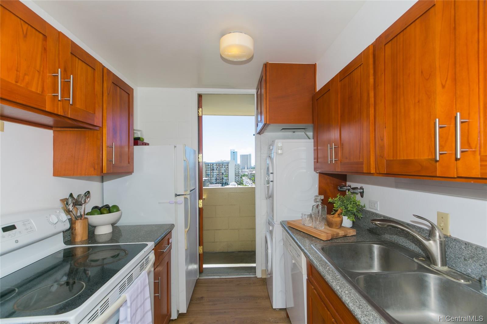 1040 Kinau Street #901, Honolulu, HI 96814