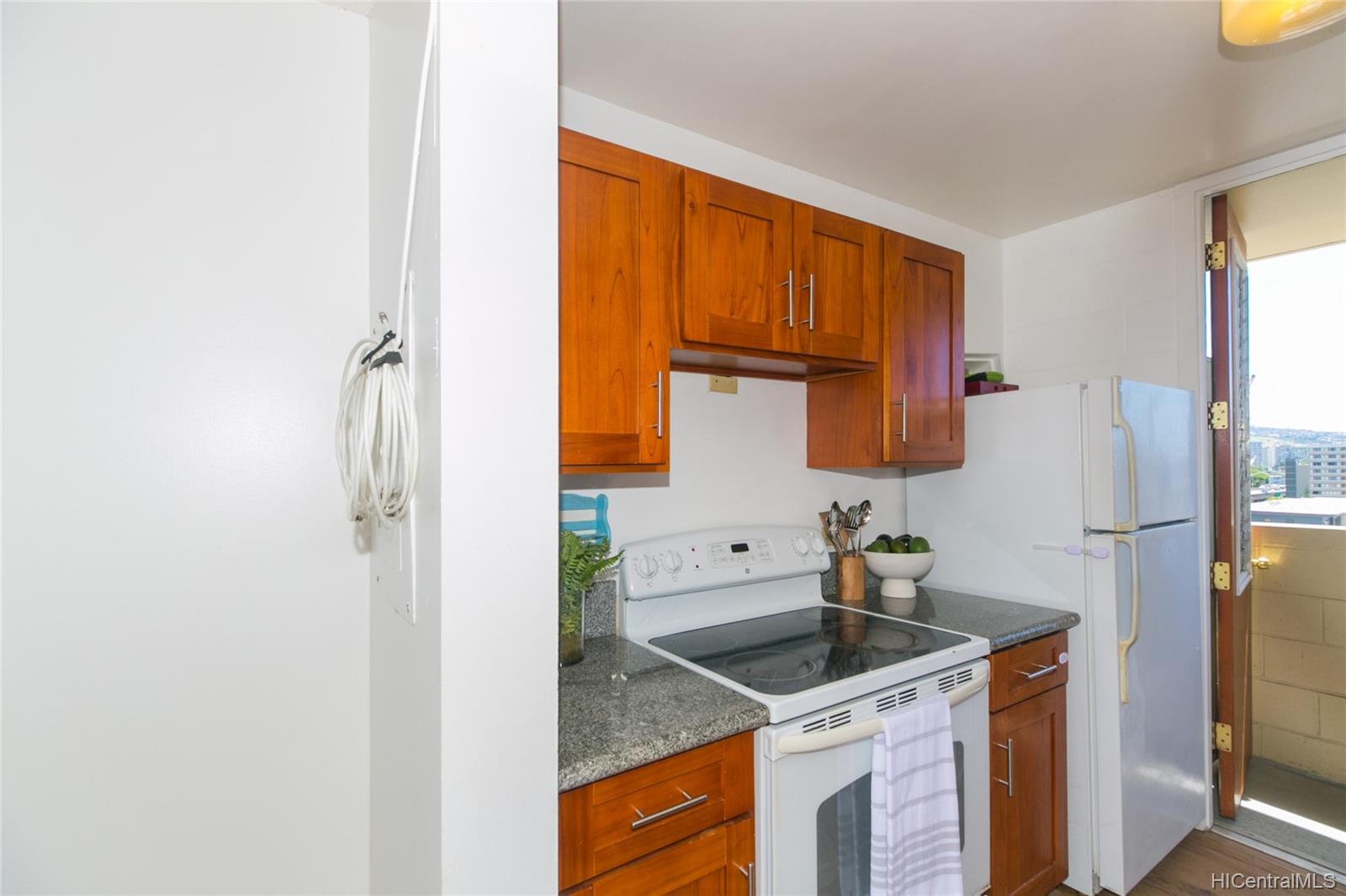 1040 Kinau Street #901, Honolulu, HI 96814