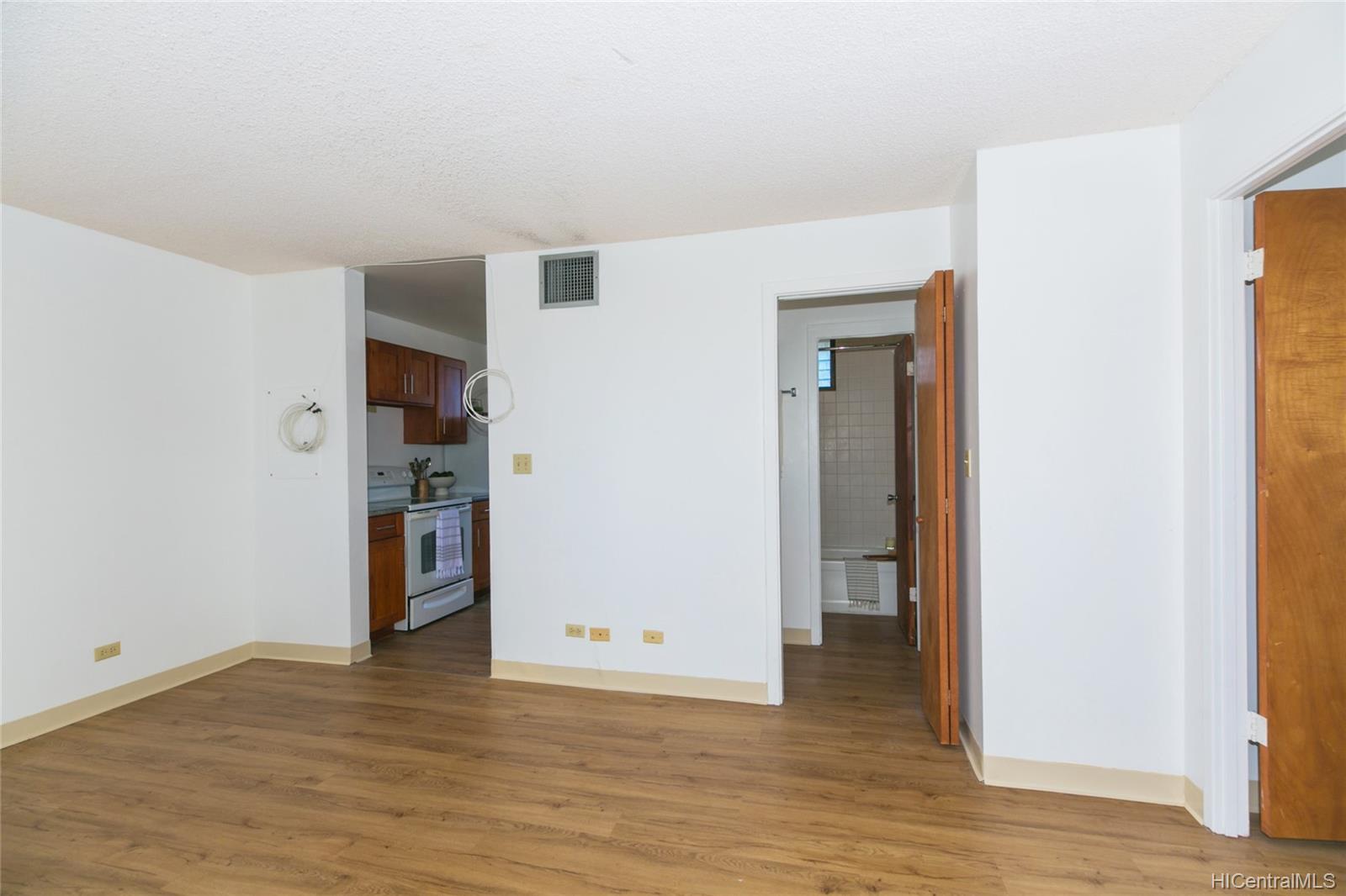 1040 Kinau Street #901, Honolulu, HI 96814