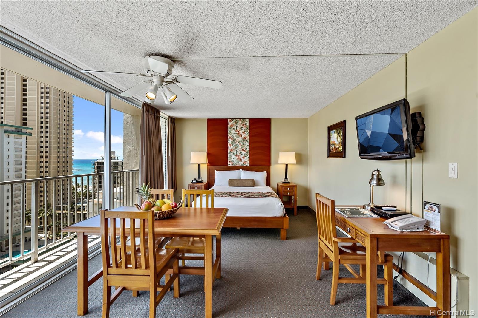 2427 Kuhio Avenue #1608, Honolulu, HI 96815