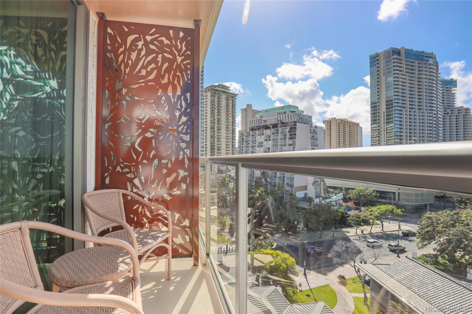 2045 Kalakaua Avenue #611, Honolulu, HI 96816