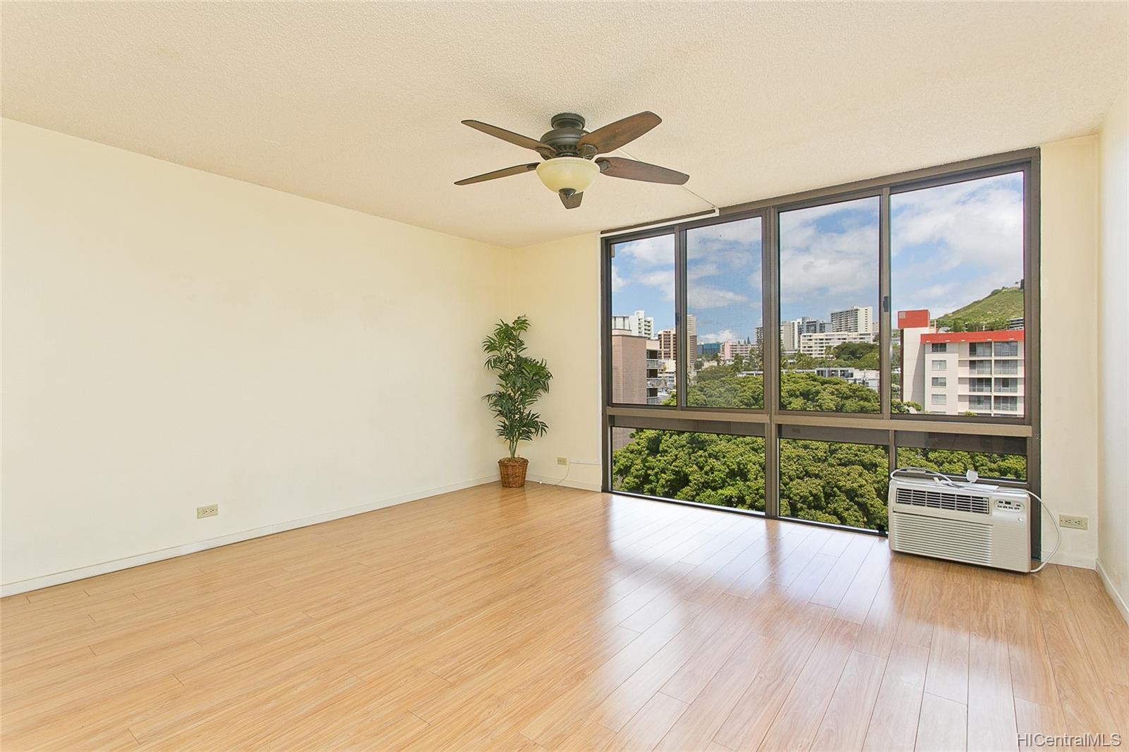 1441 Piikoi Street #702, Honolulu, HI 96822