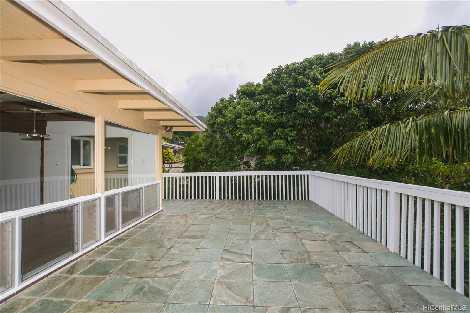 3449 Keahi Place Honolulu, HI 96822