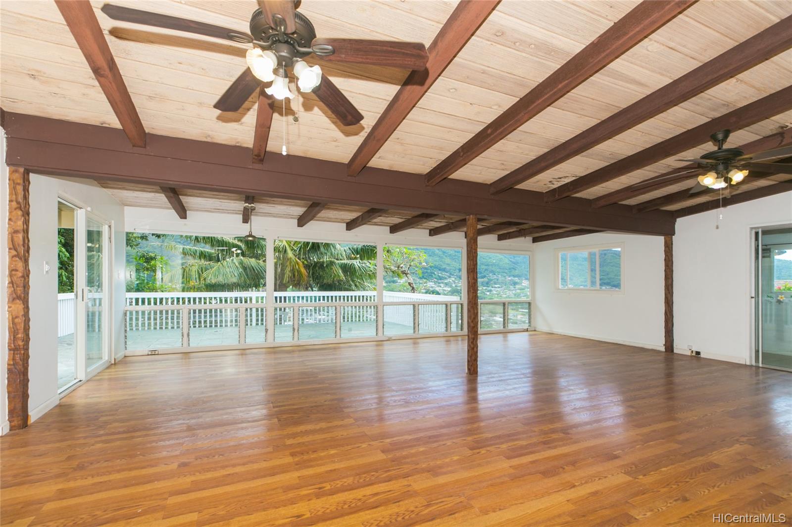 3449 Keahi Place Honolulu, HI 96822