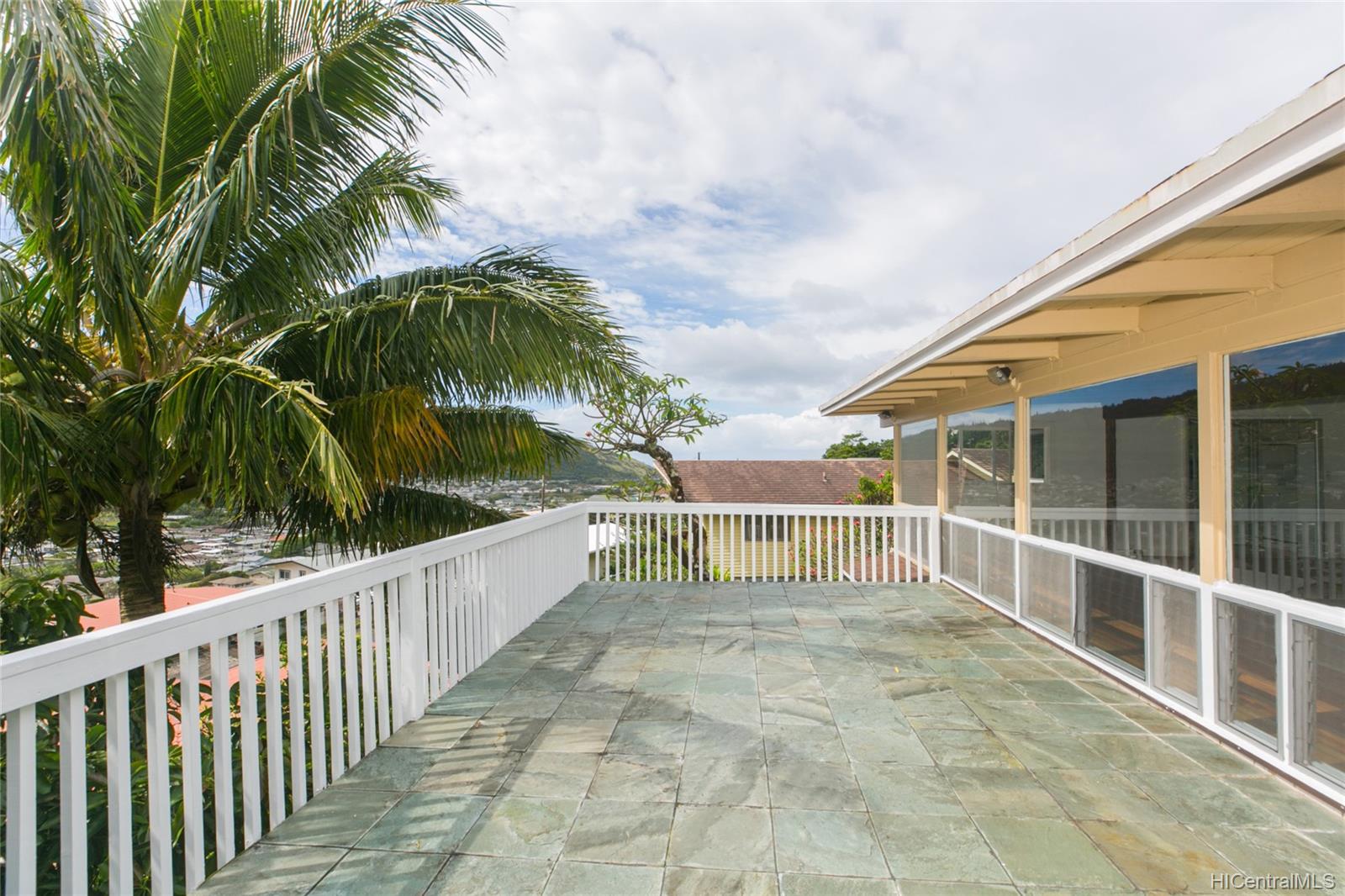 3449 Keahi Place Honolulu, HI 96822