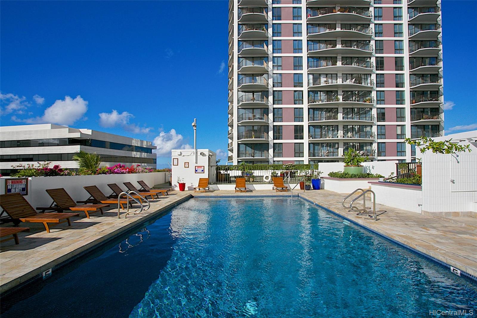 225 Queen Street #10F, Honolulu, HI 96813