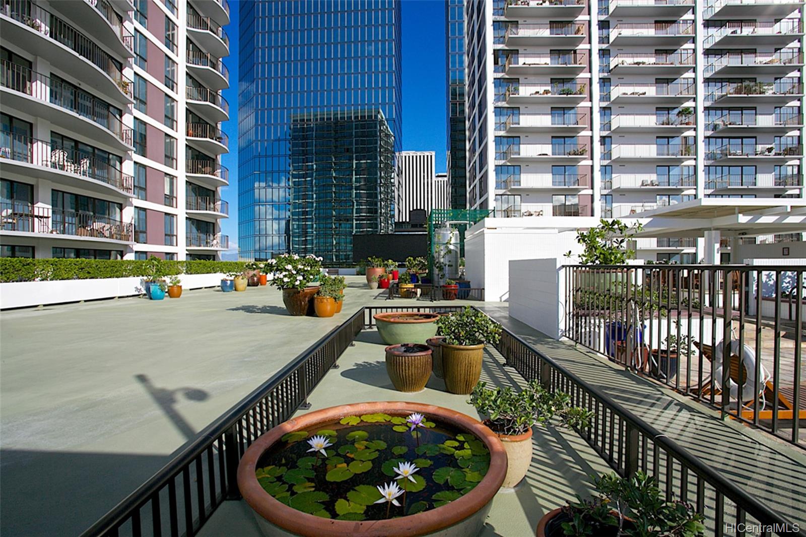 225 Queen Street #10F, Honolulu, HI 96813