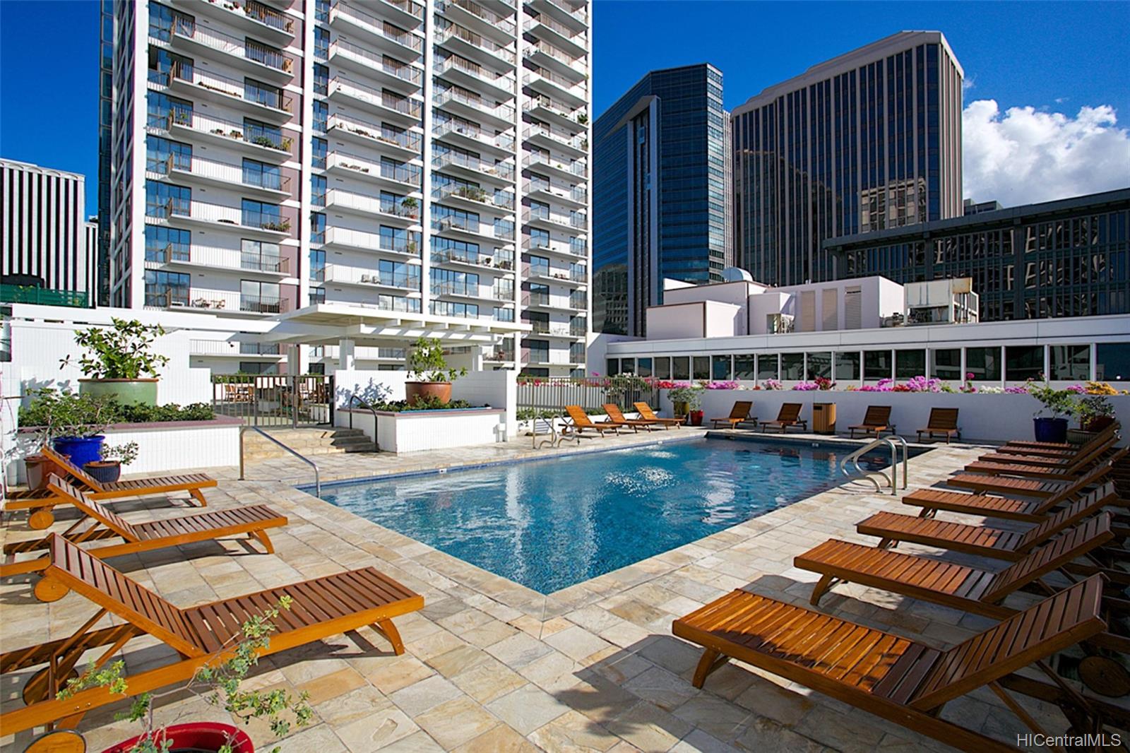 225 Queen Street #10F, Honolulu, HI 96813