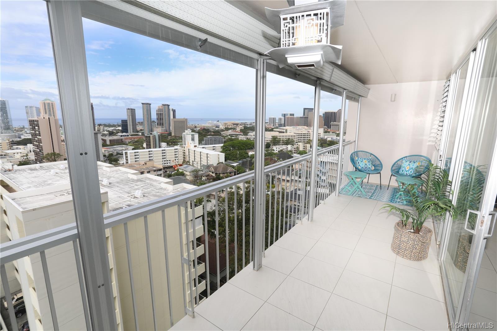 1520 Ward Avenue #904, Honolulu, HI 96822