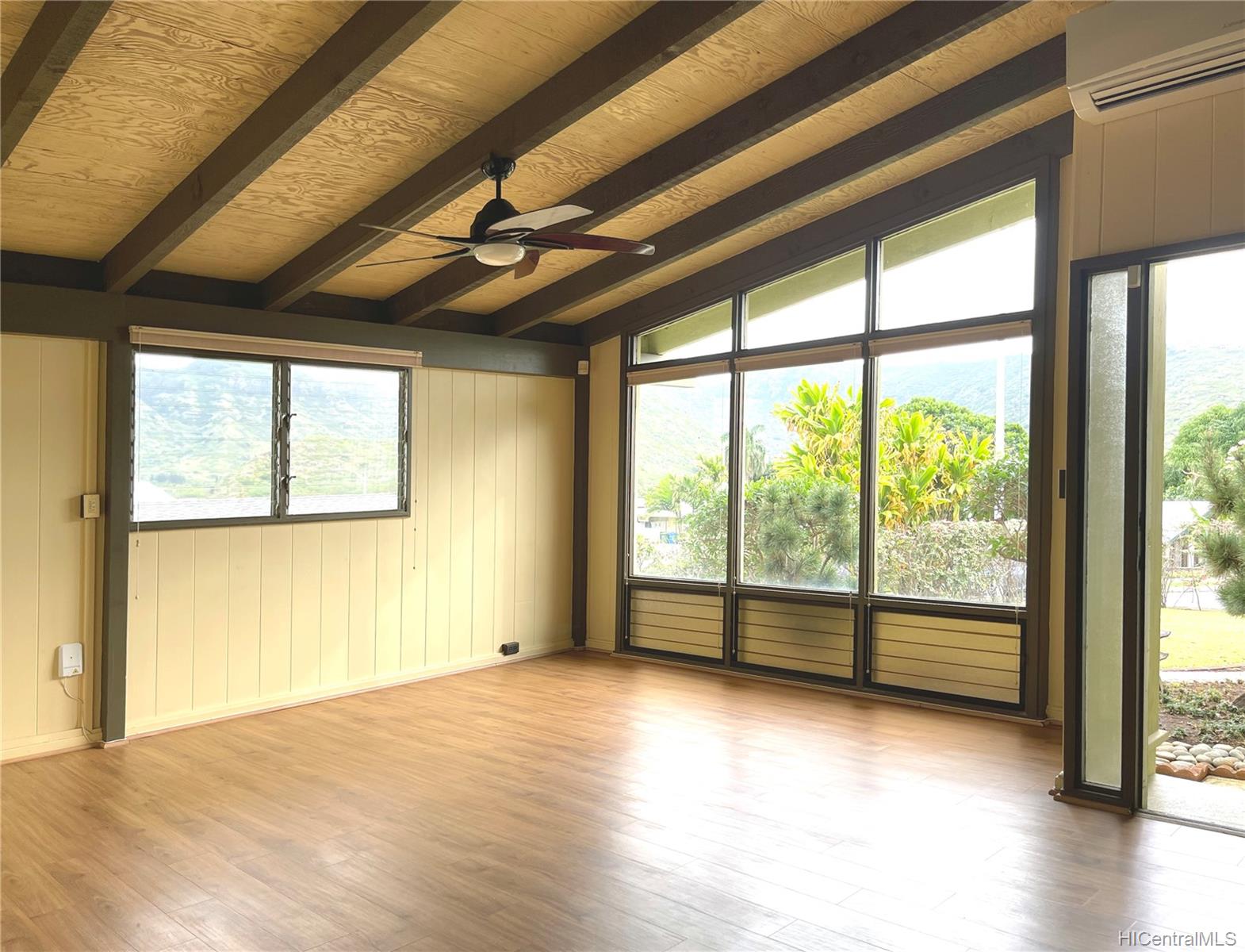 851 Kalanipuu Street Honolulu, HI 96825