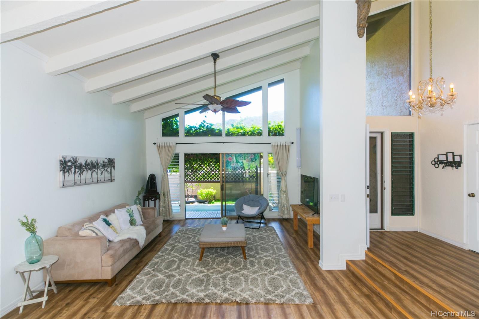 1279 Kaeleku Street Honolulu, HI 96825