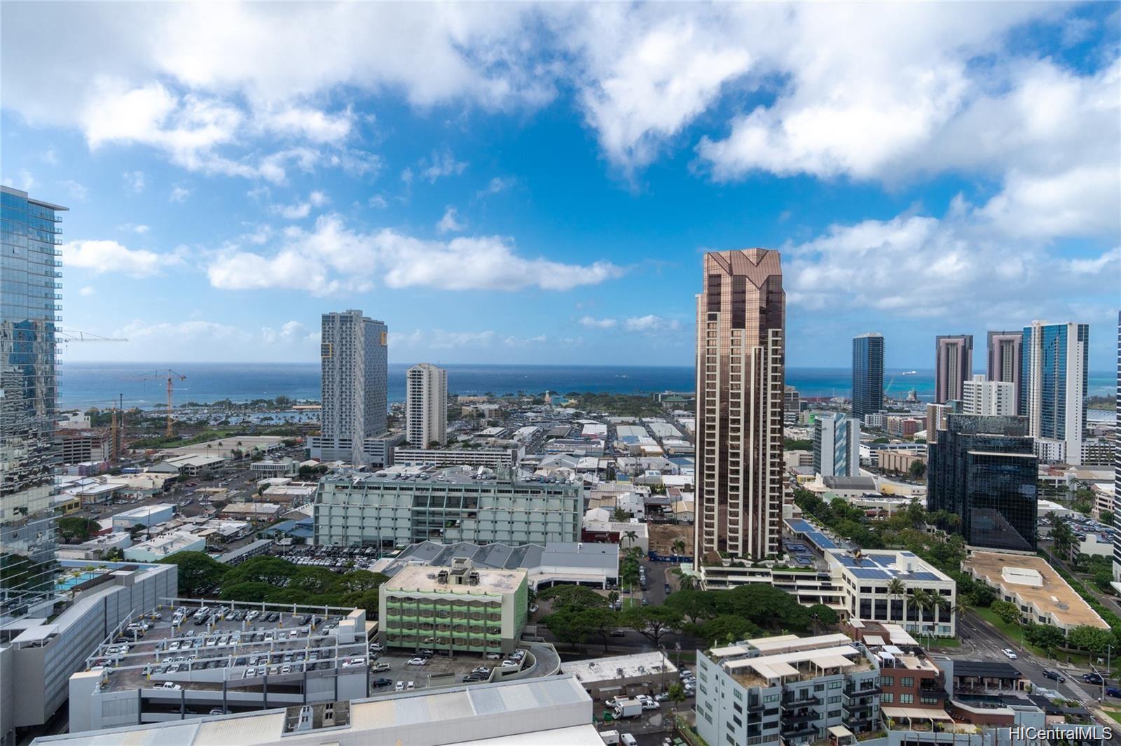 801 King Street #3303, Honolulu, HI 96813