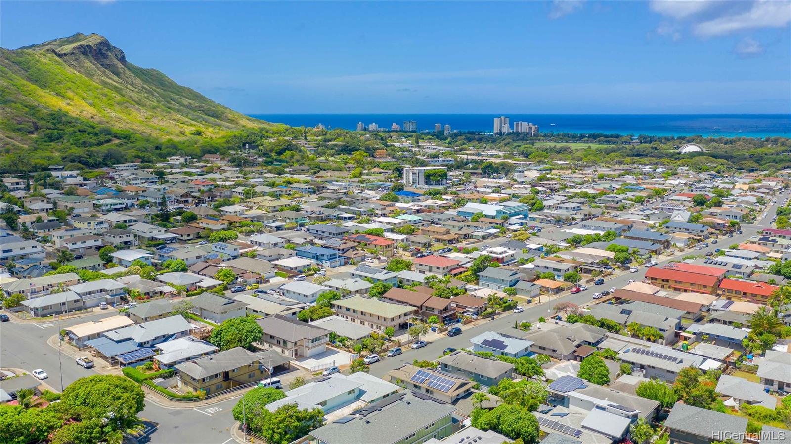 3347 Hinano Street Honolulu, HI 96815