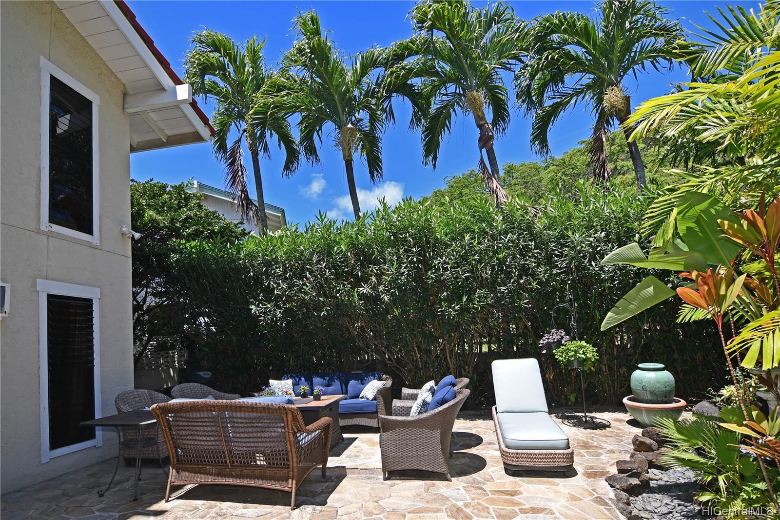 7438 Mokuhano Place Honolulu, HI 96825