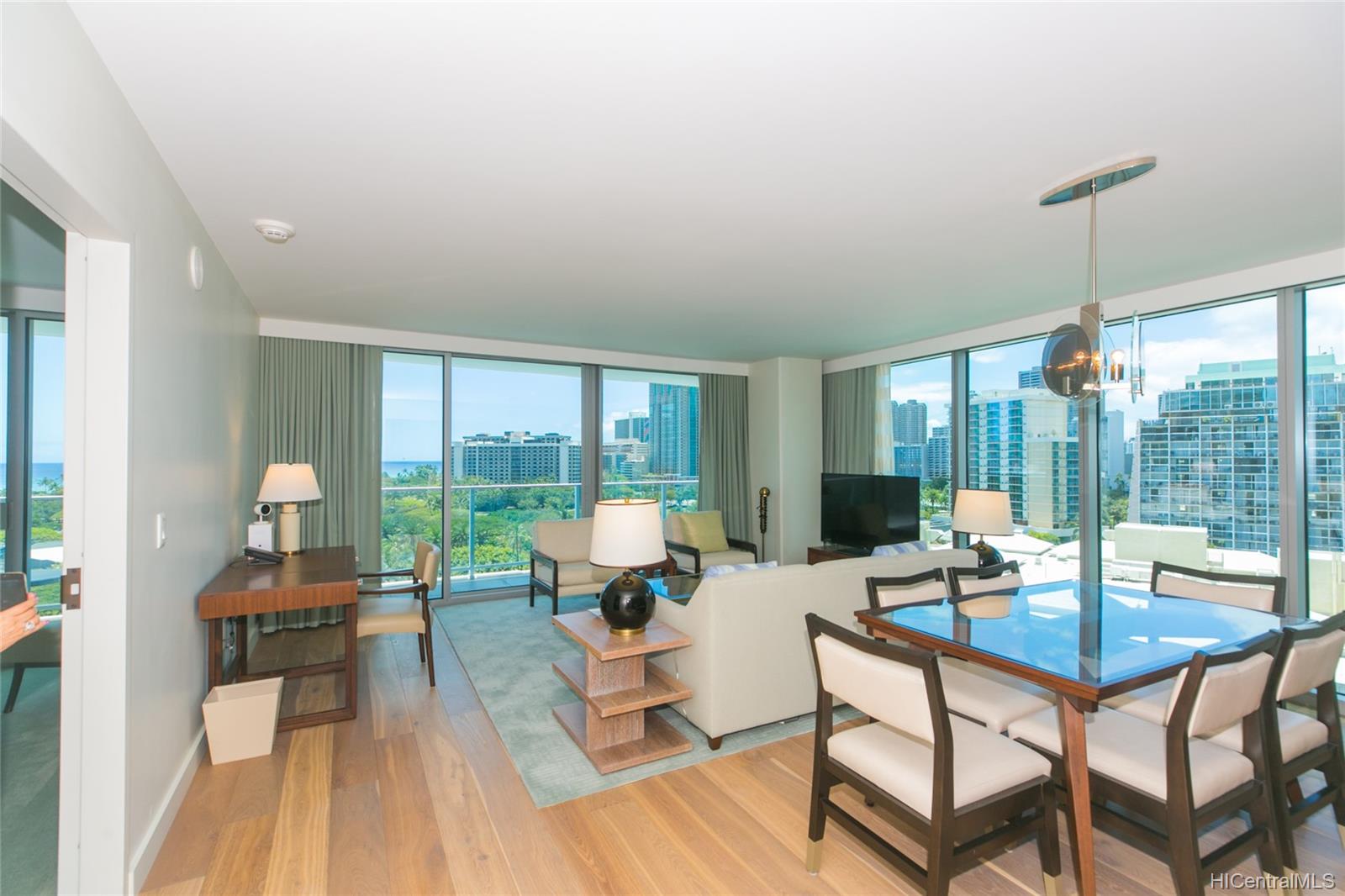 383 Kalaimoku Street #1002, Honolulu, HI 96815