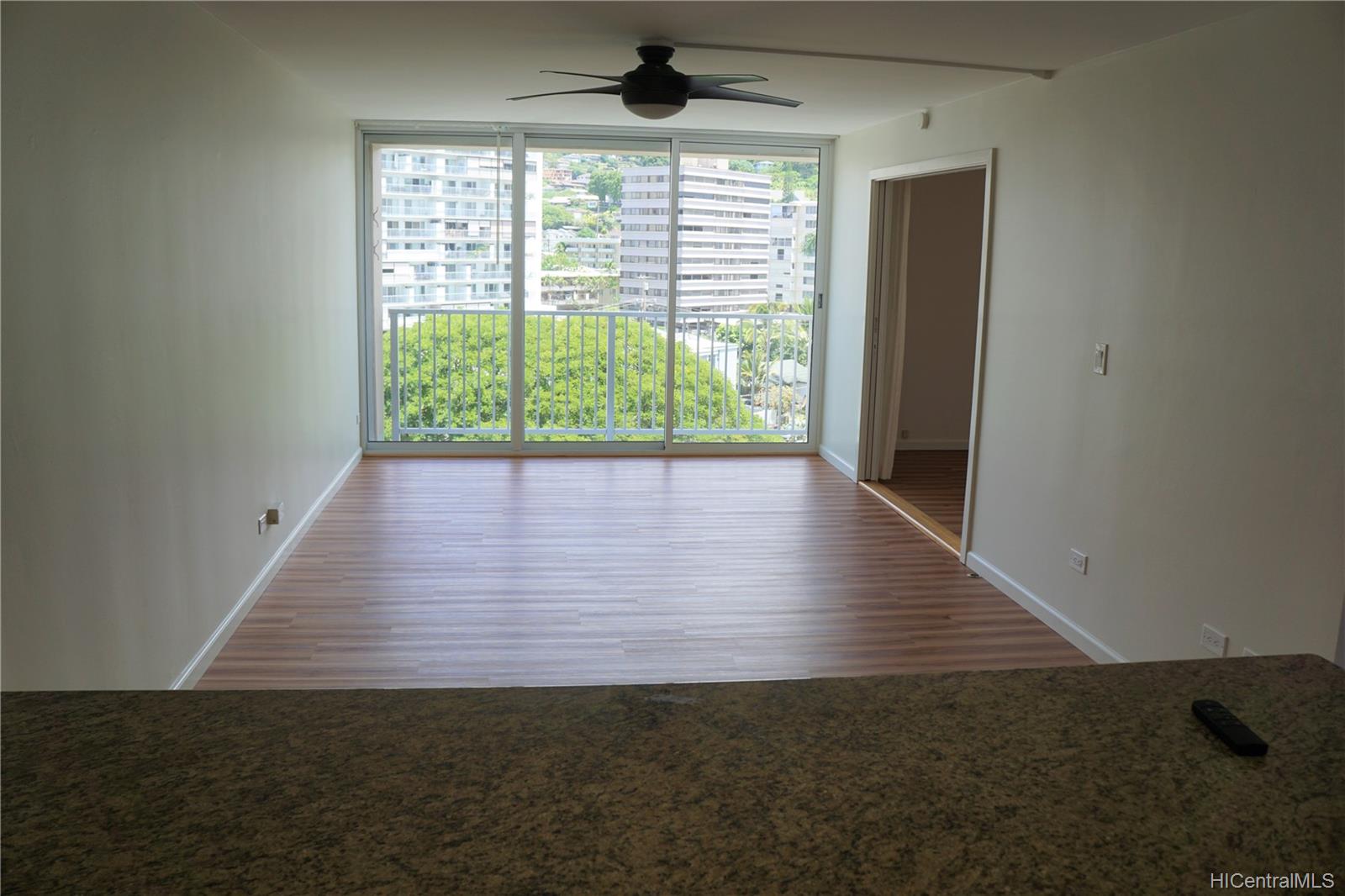 1617 Keeaumoku Street #703, Honolulu, HI 96822