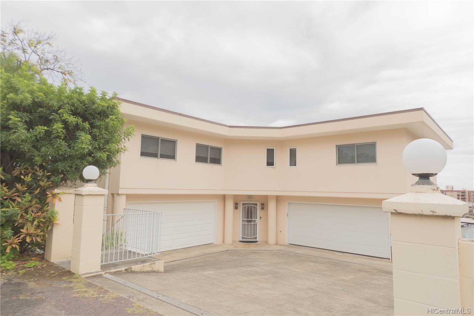 1020 Spencer Street #5, Honolulu, HI 96822