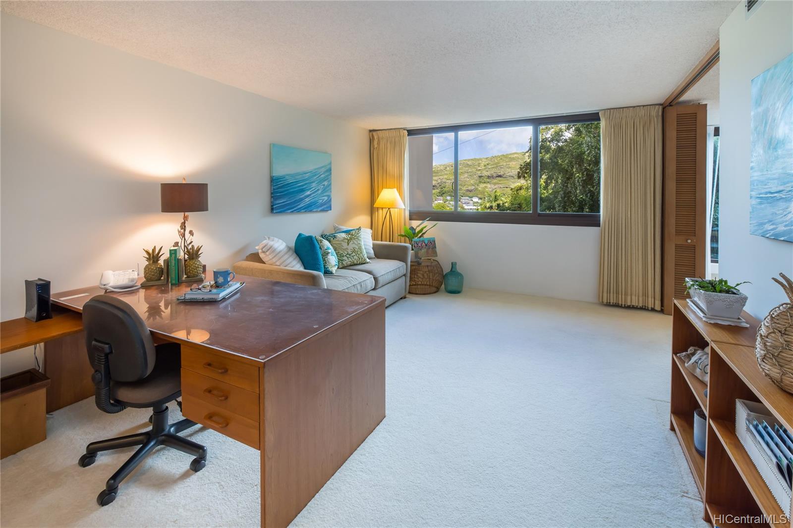 250 Kawaihae Street #2C, Honolulu, HI 96825