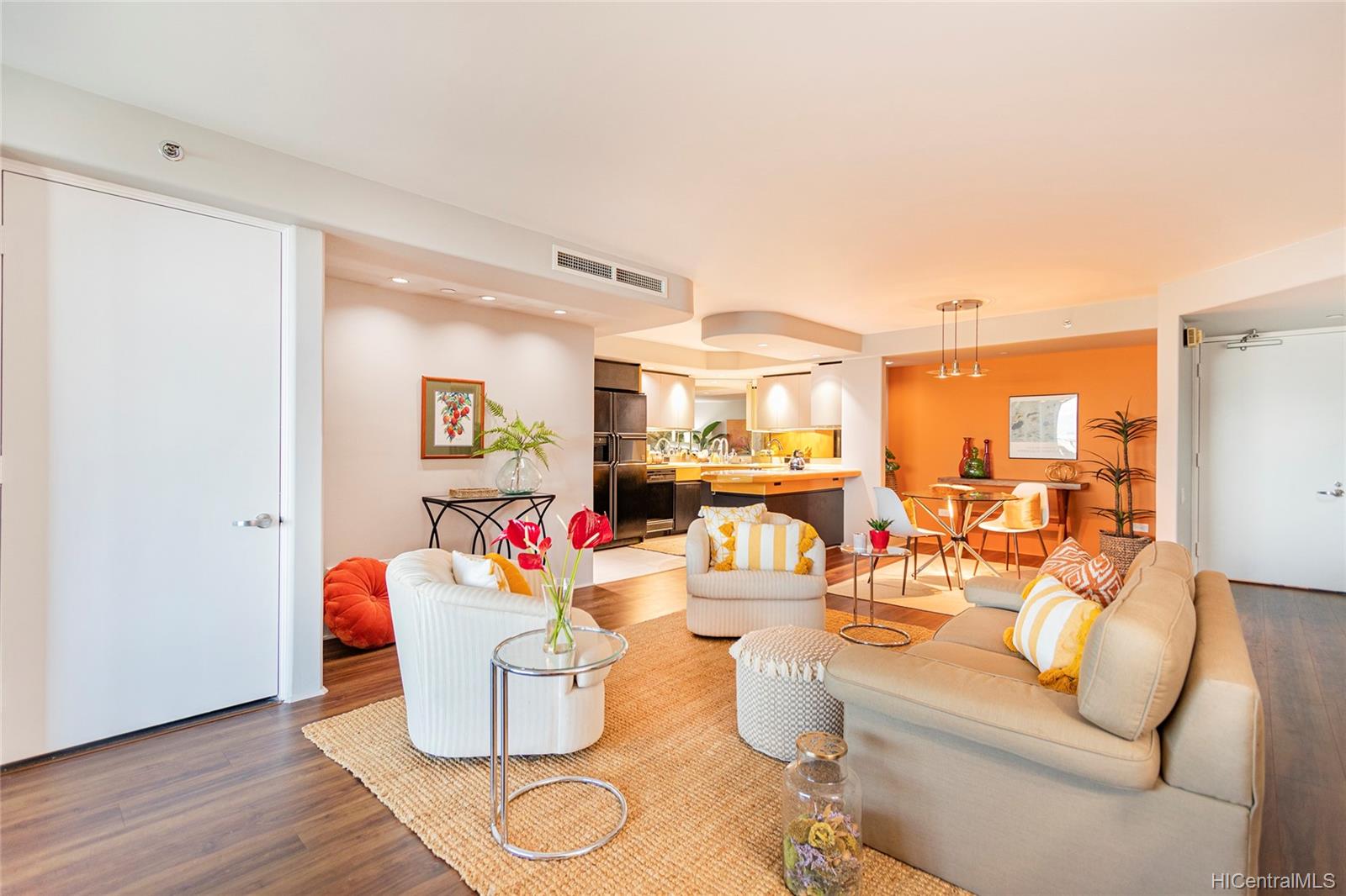 66 Queen Street #1602, Honolulu, HI 96813