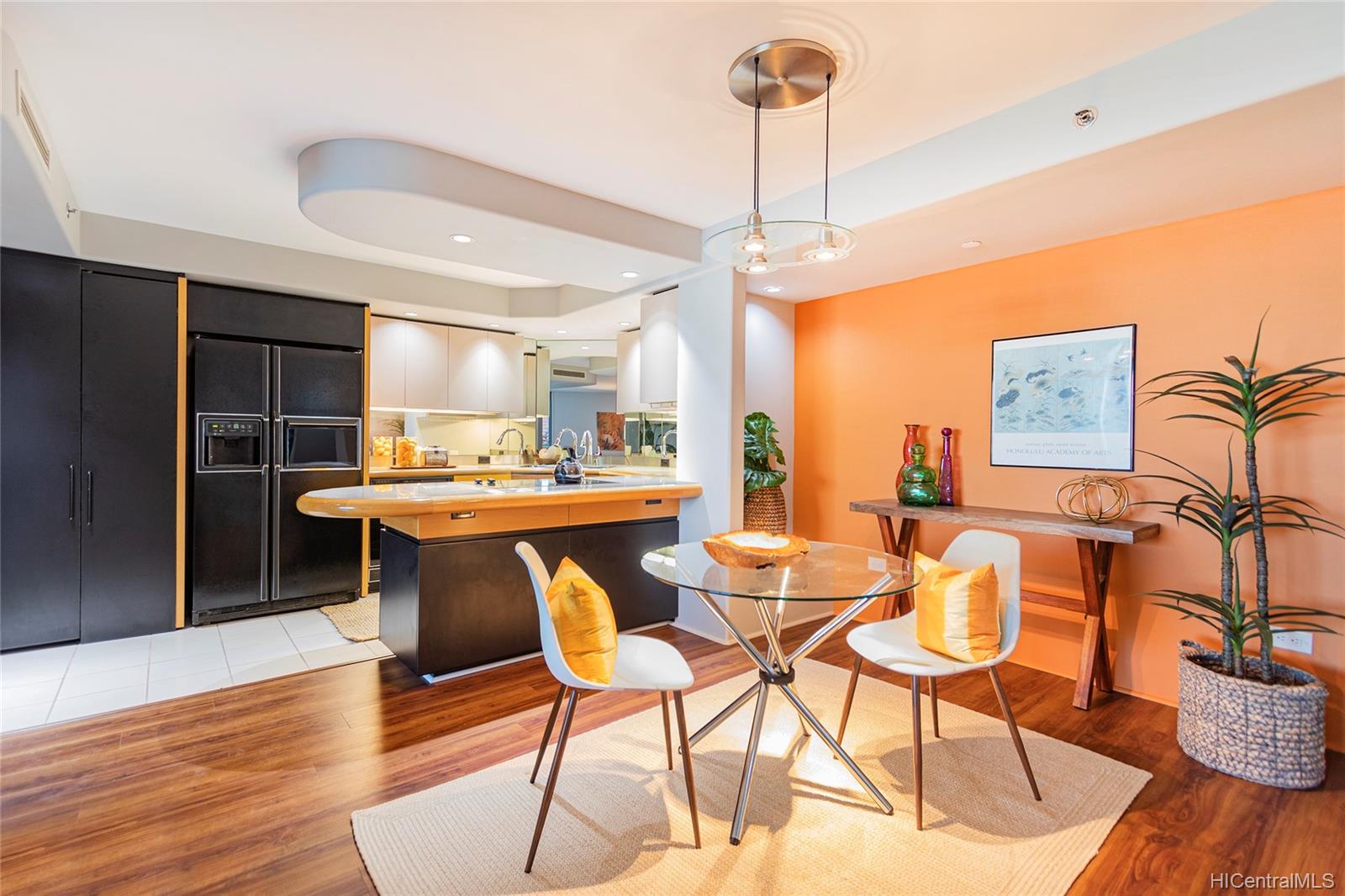 66 Queen Street #1602, Honolulu, HI 96813