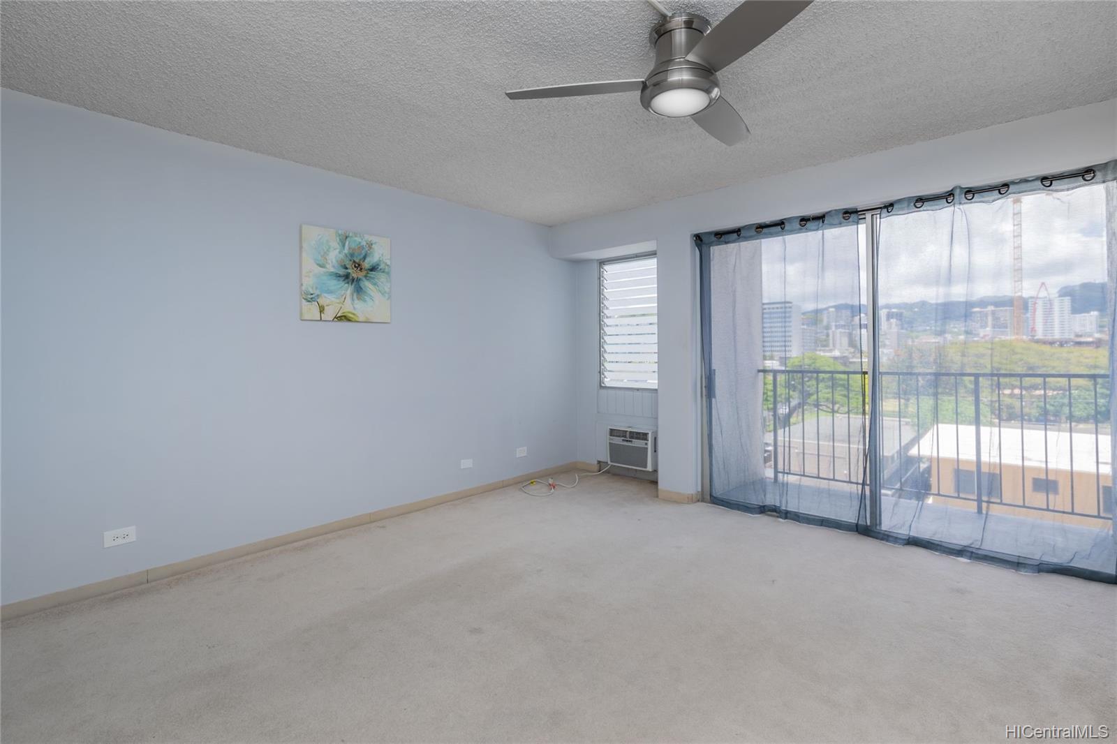 725 Piikoi Street #504, Honolulu, HI 96814