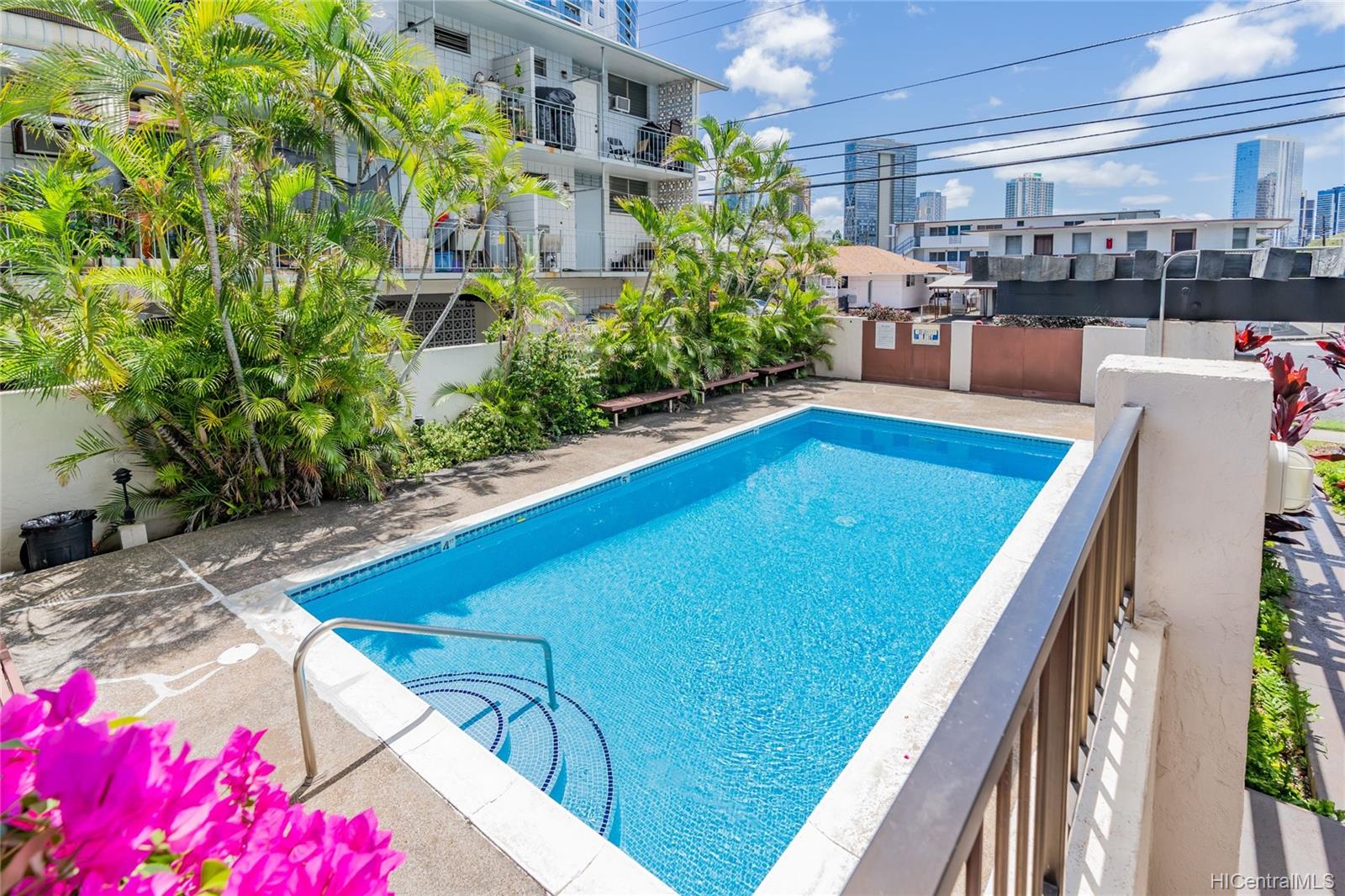 725 Piikoi Street #504, Honolulu, HI 96814