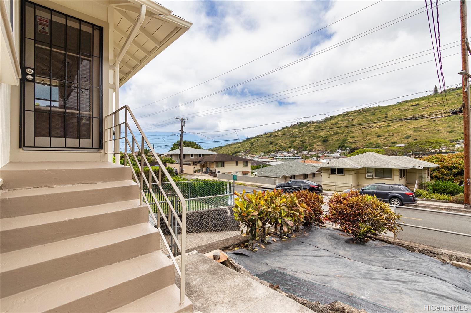 1955 9th Avenue Honolulu, HI 96816