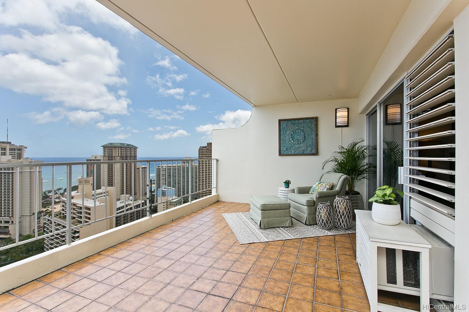 469 Ena Road #3602, Honolulu, HI 96815