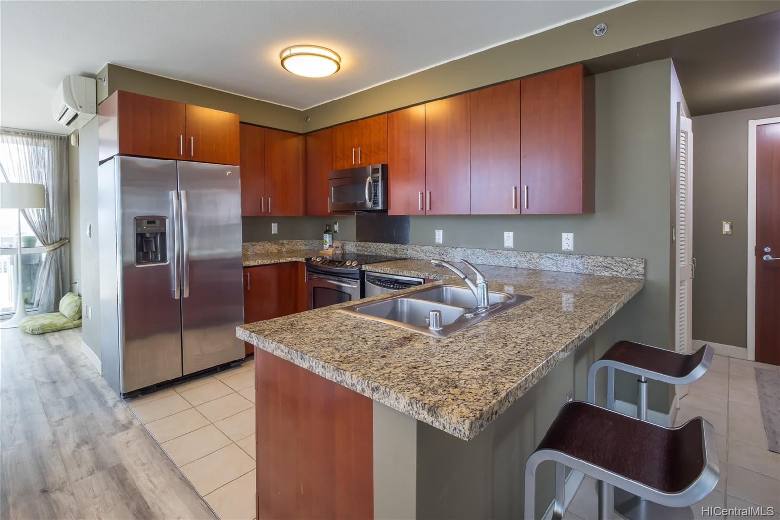 909 Kapiolani Boulevard #1901, Honolulu, HI 96814