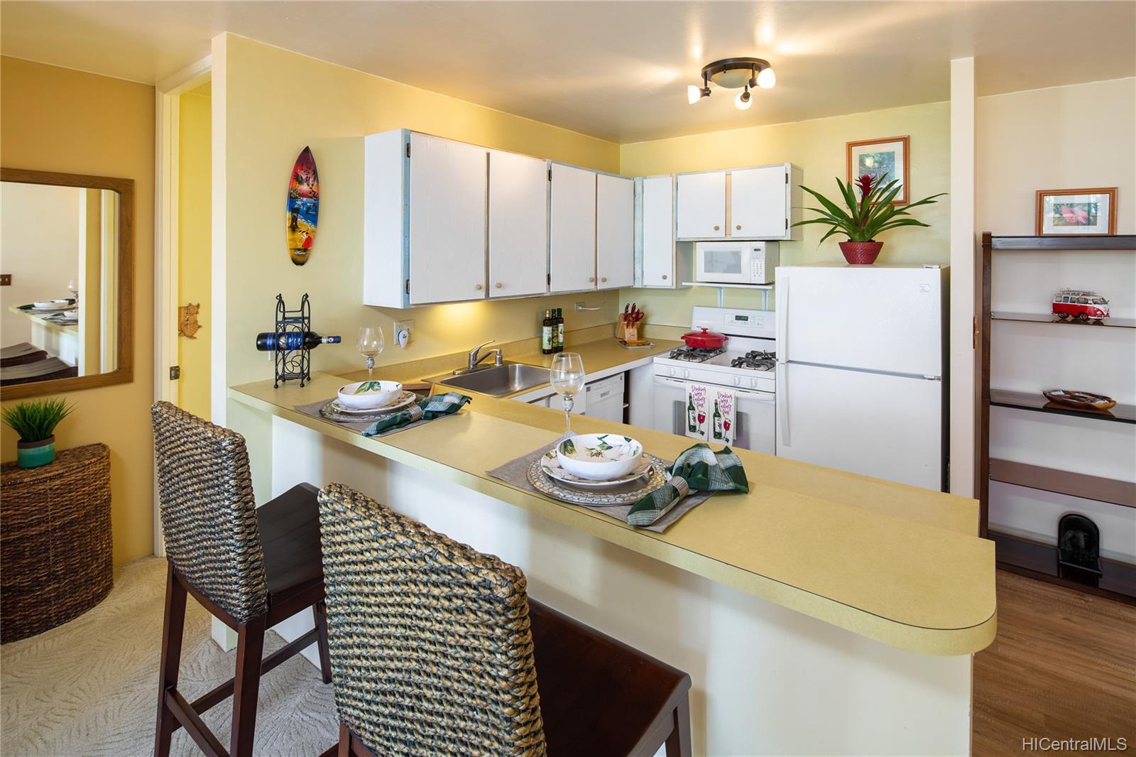 2452 Tusitala Street #709, Honolulu, HI 96815