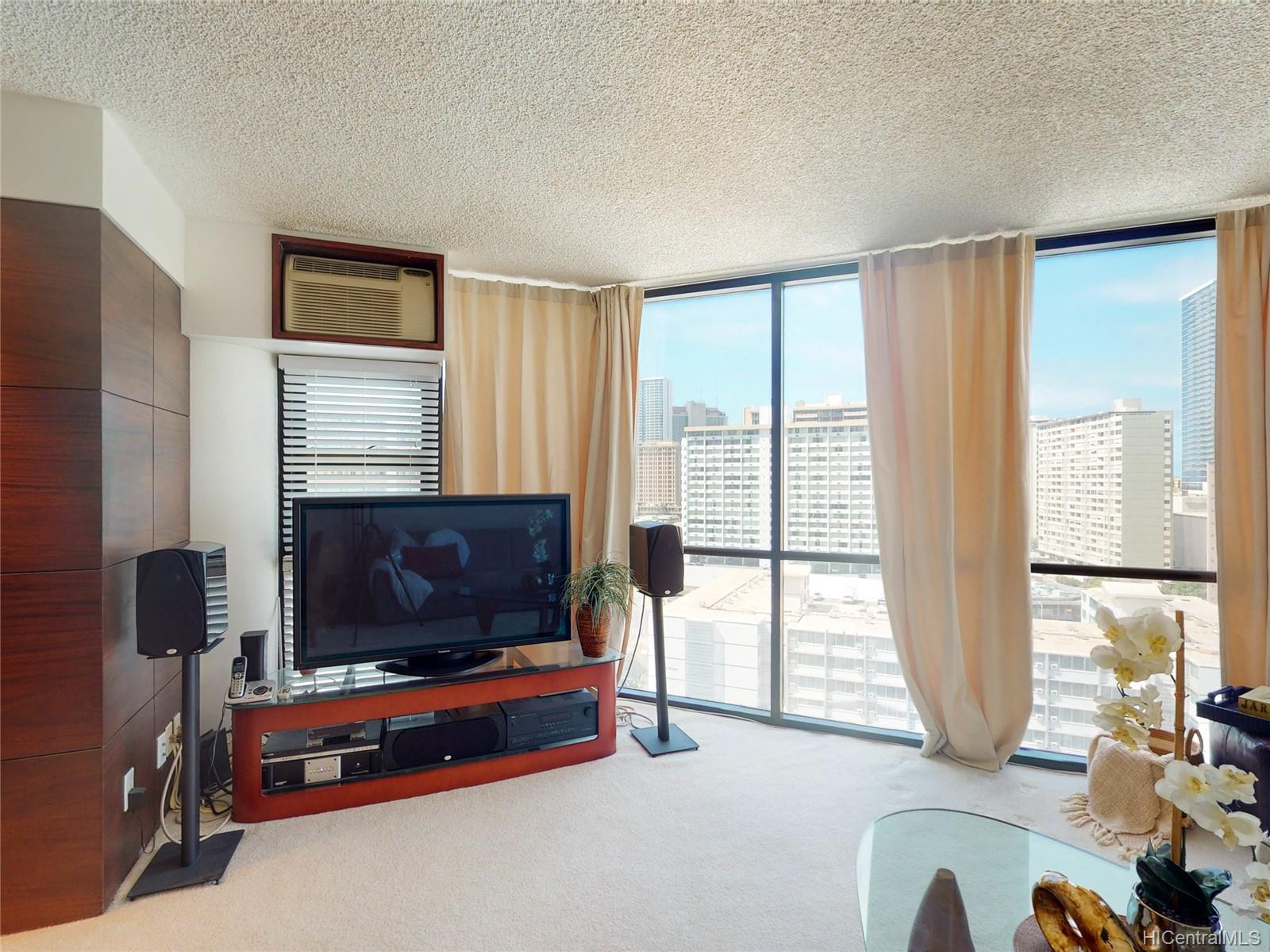 930 Kaheka Street #1101, Honolulu, HI 96814