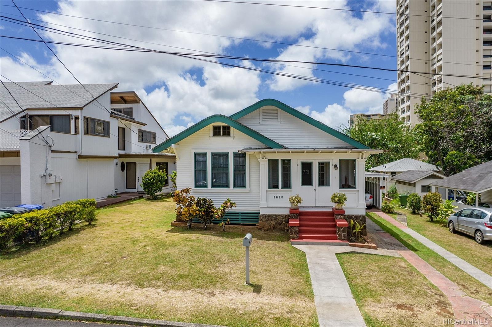 1725 Mott Smith Drive Honolulu, HI 96822