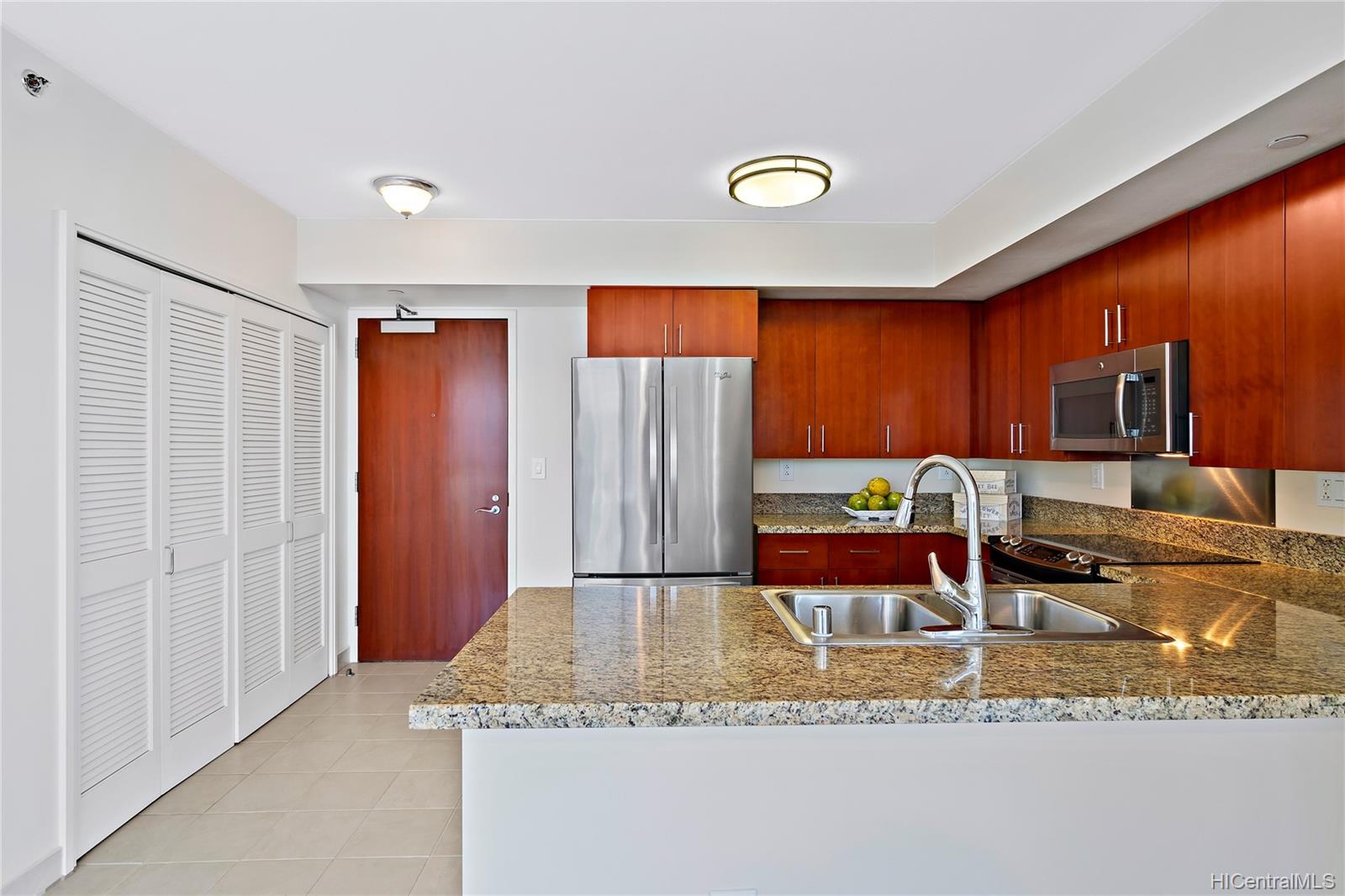 909 Kapiolani Boulevard #3004, Honolulu, HI 96814