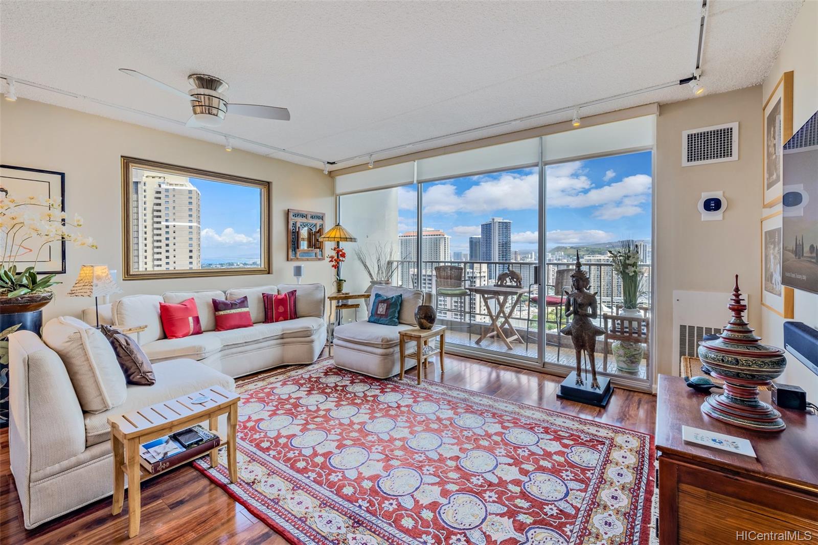 400 Hobron Lane #2902, Honolulu, HI 96815