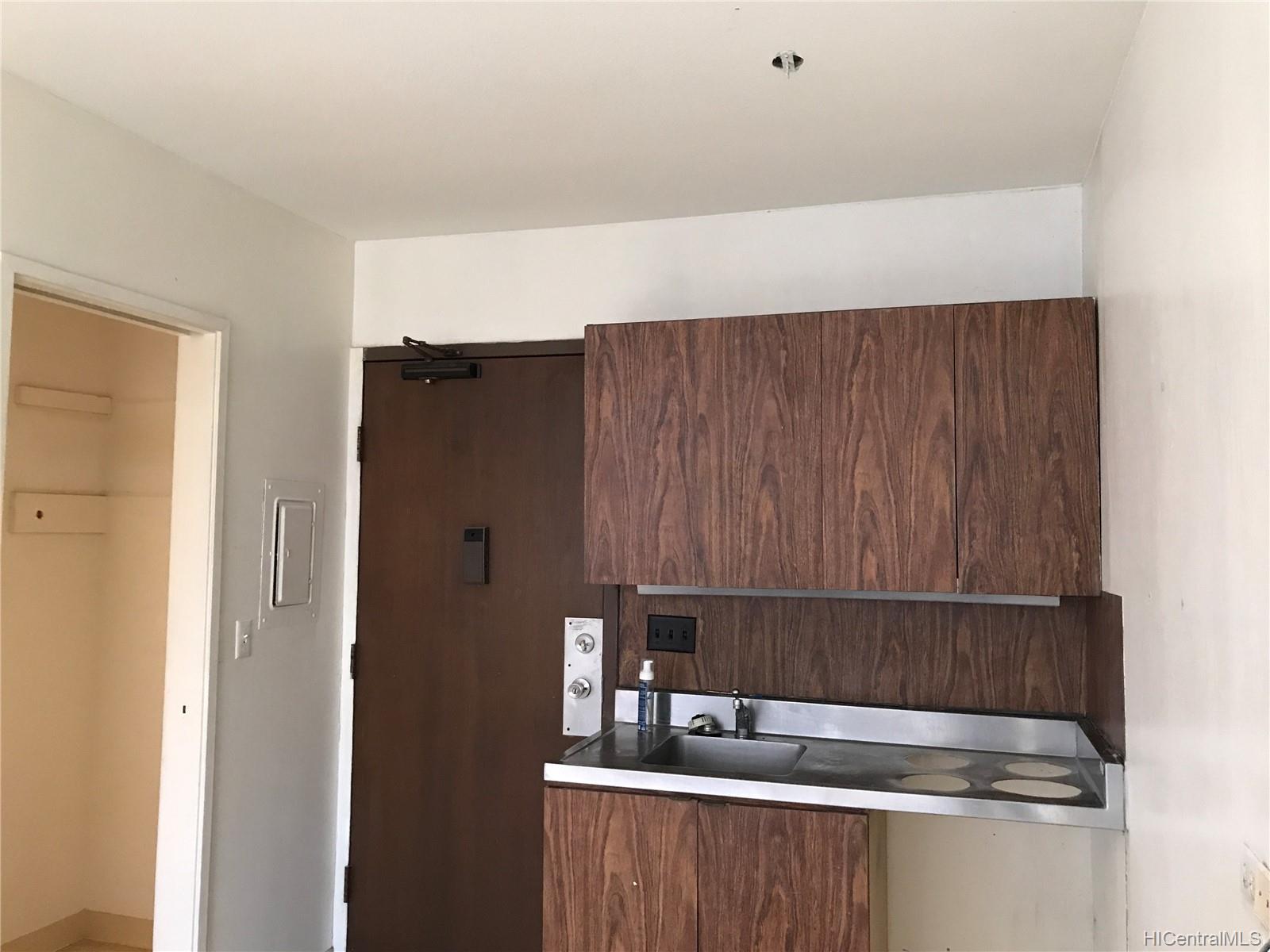 1560 Kanunu Street #1607, Honolulu, HI 96814