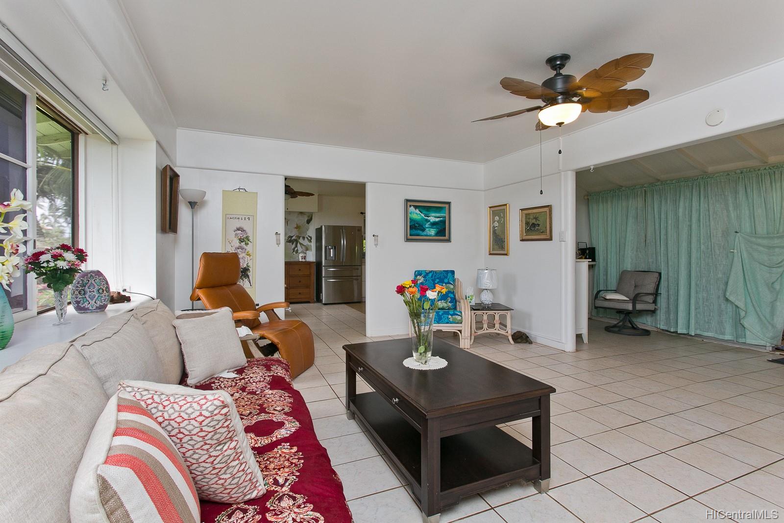 4804 Aukai Avenue Honolulu, HI 96816