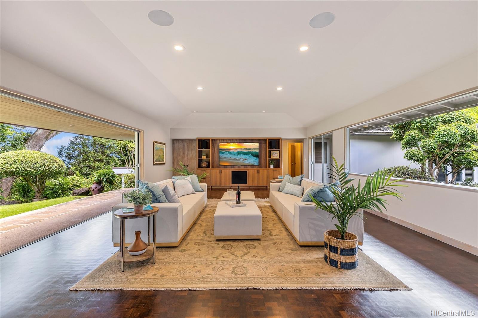 2659 Tantalus Drive Honolulu, HI 96813