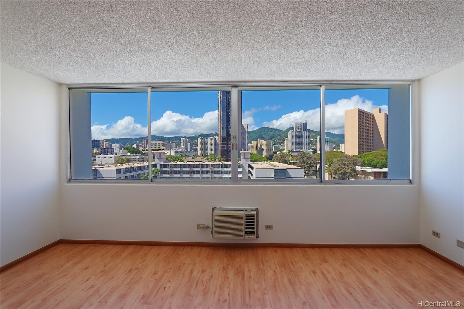 1560 Kanunu Street #719, Honolulu, HI 96814