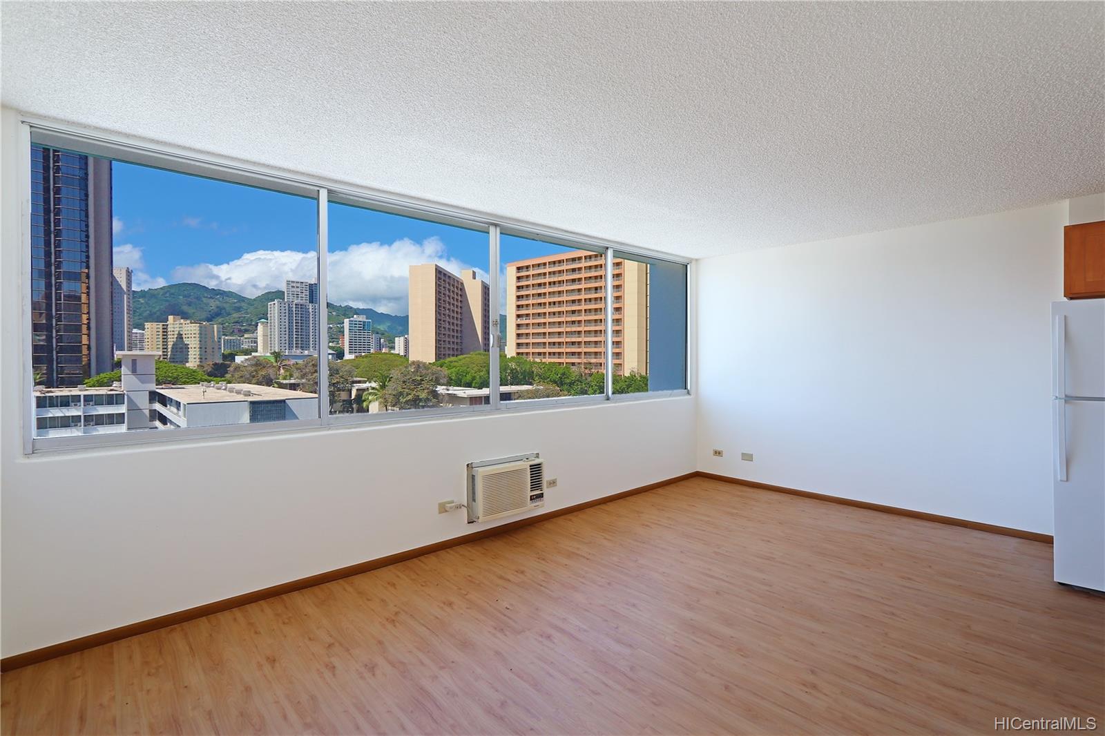 1560 Kanunu Street #719, Honolulu, HI 96814