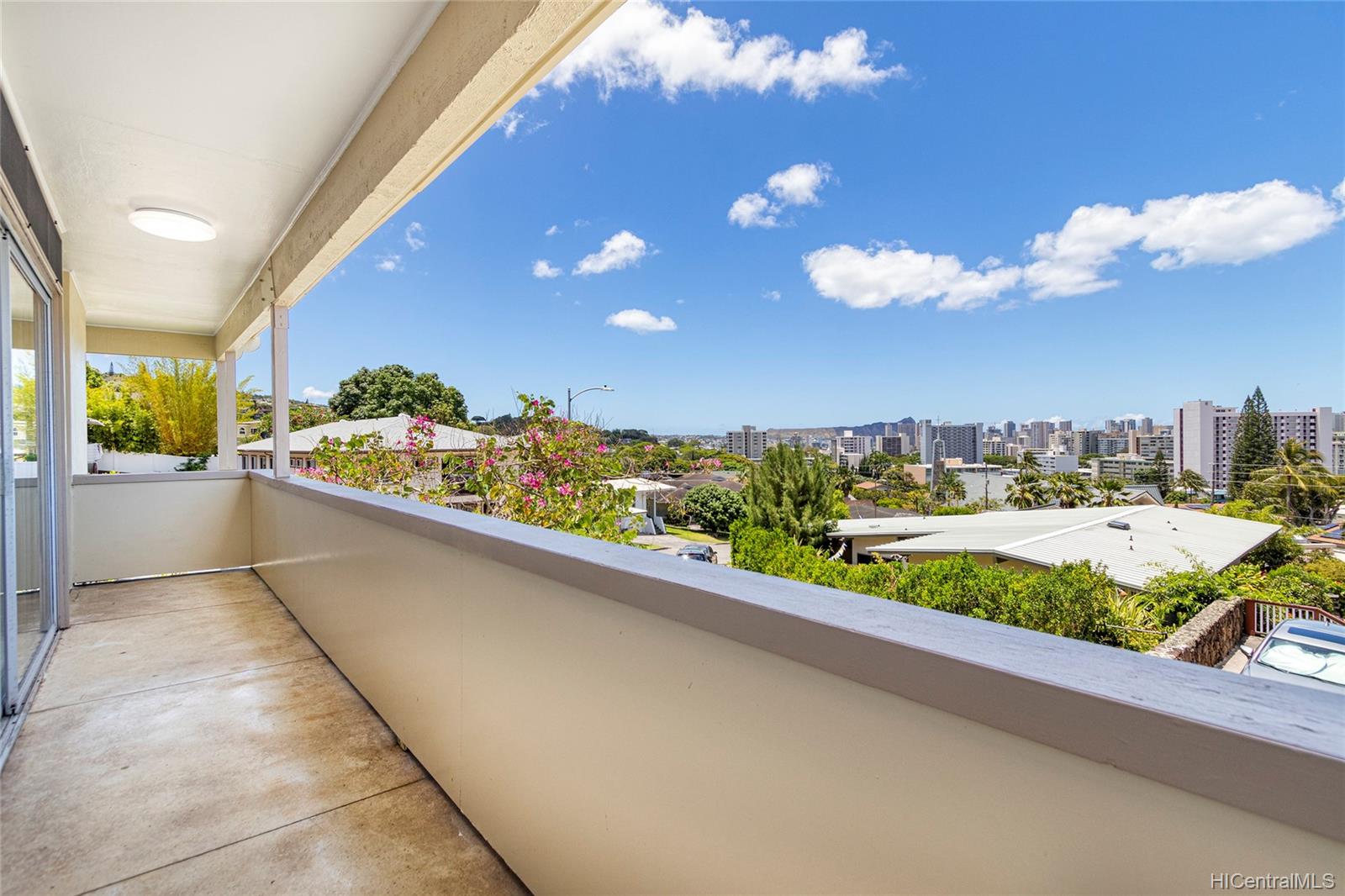 1929 Nehoa Place Honolulu, HI 96822