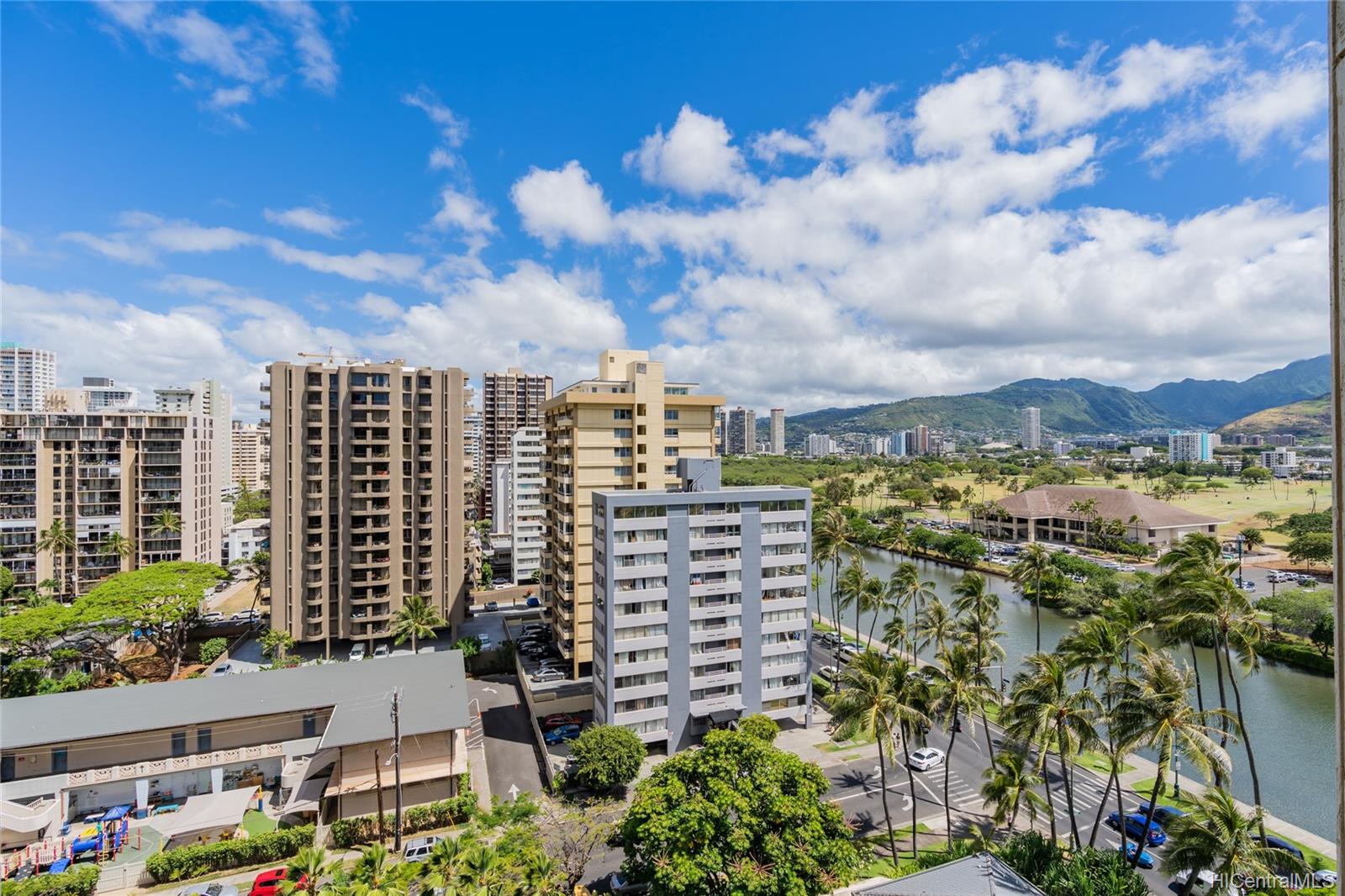 300 Wai Nani Way #1418, Honolulu, HI 96815