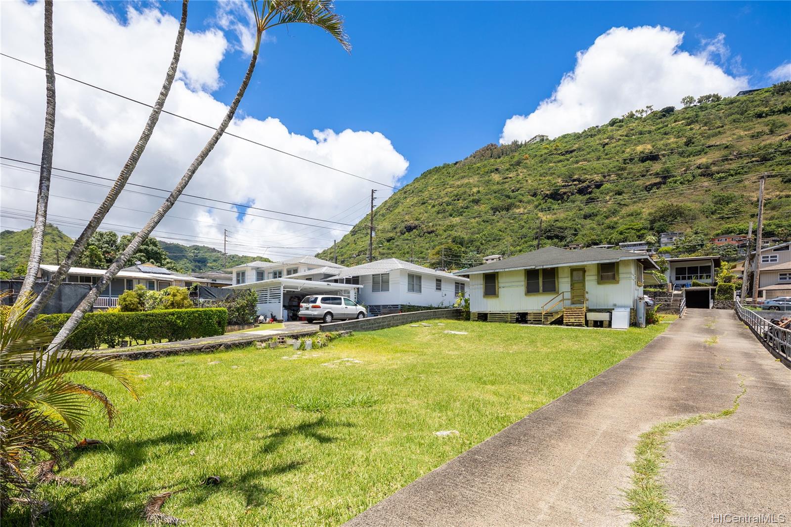 2050 9th Avenue Honolulu, HI 96816