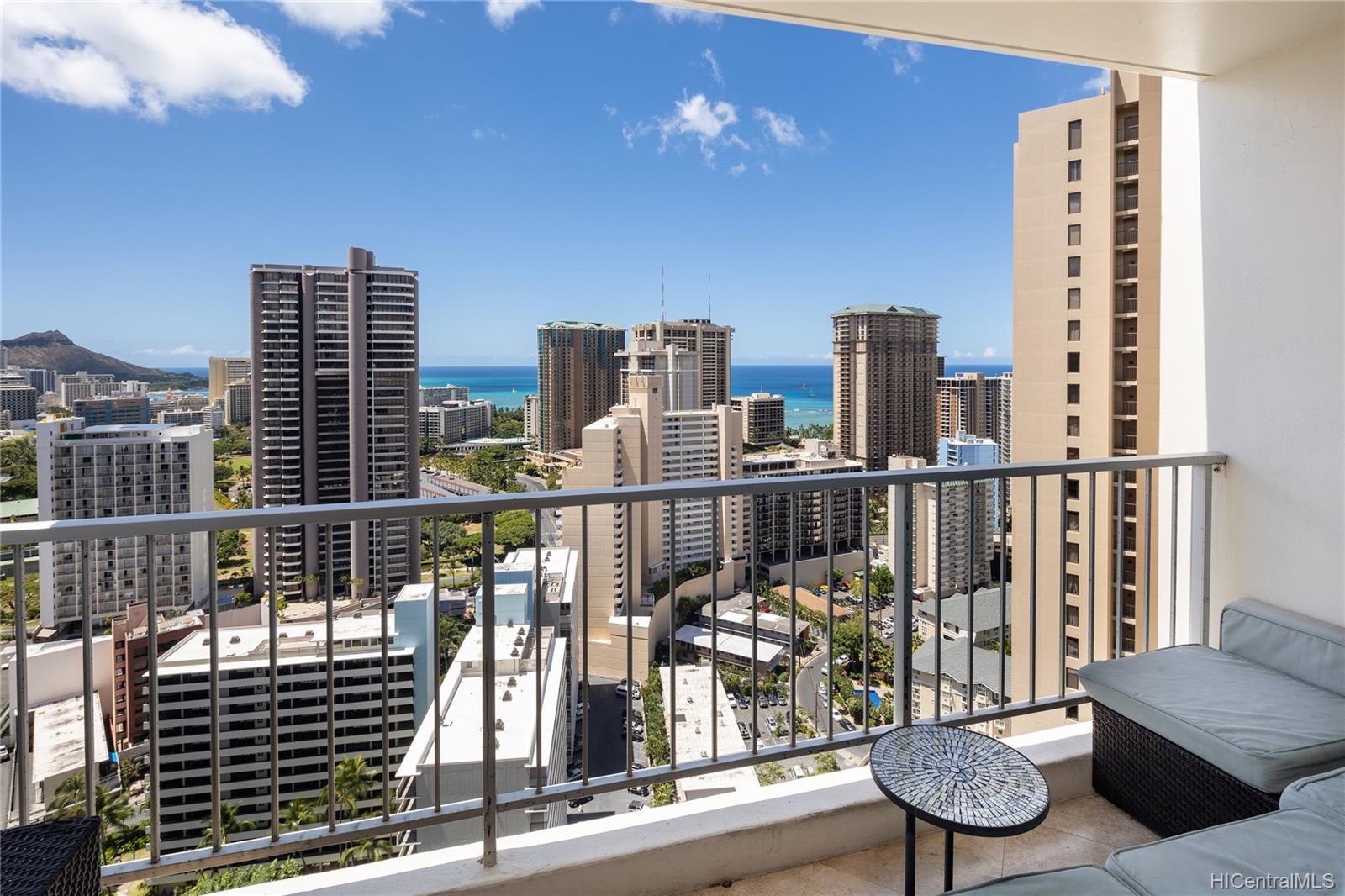 400 Hobron Lane #3205, Honolulu, HI 96815