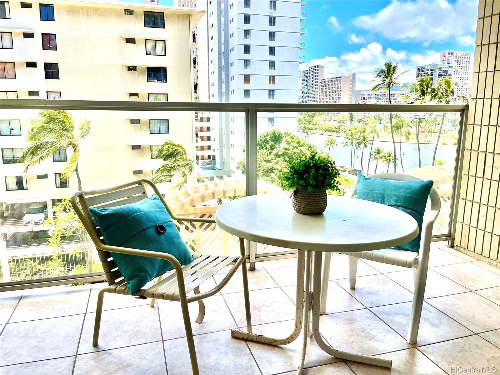 445 Seaside Avenue #716, Honolulu, HI 96815