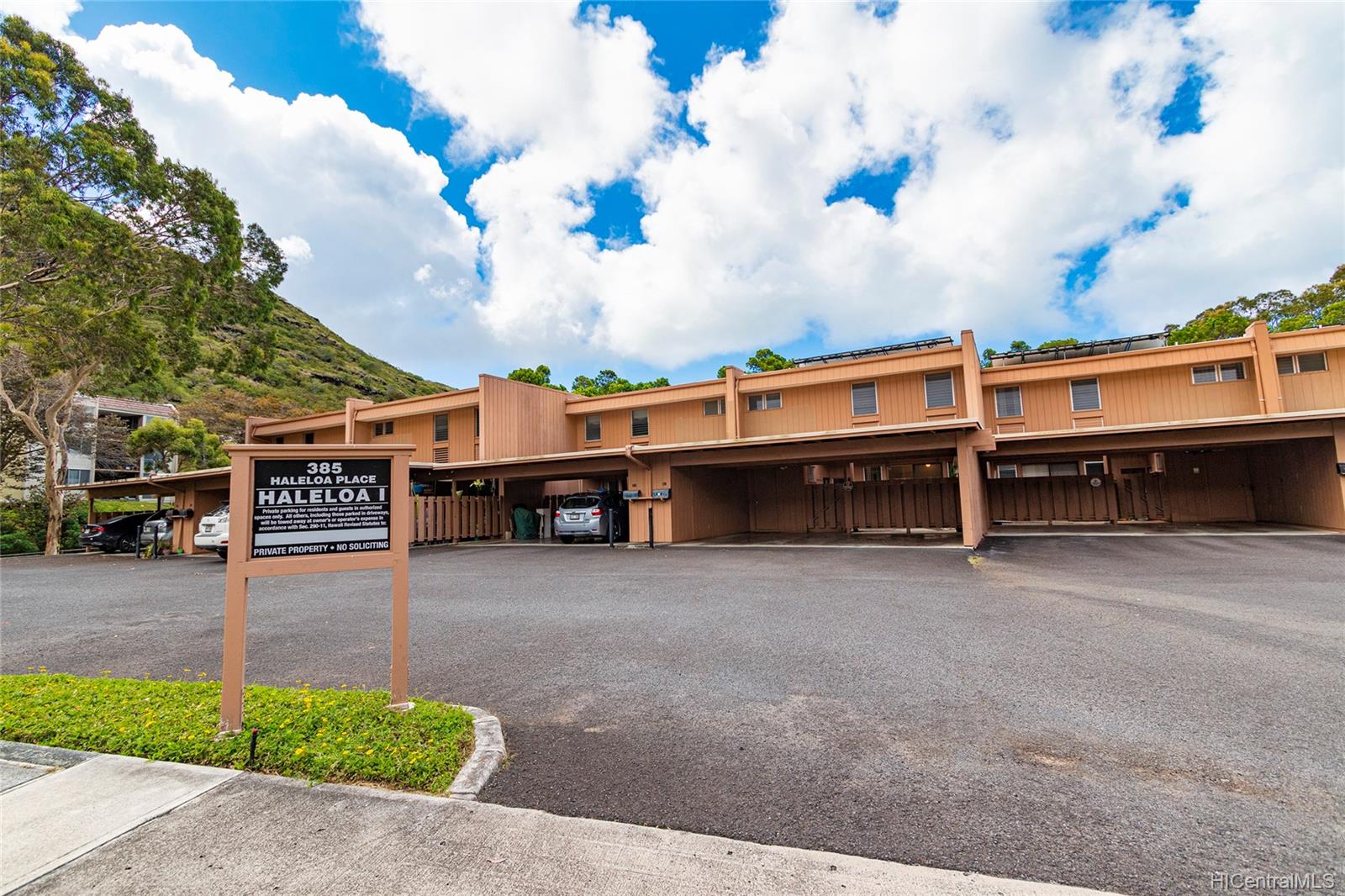 385 Haleloa Place #E, Honolulu, HI 96821