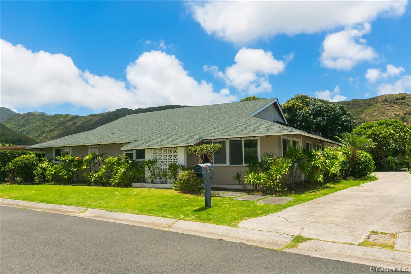 363 Halemaumau Place Honolulu, HI 96821